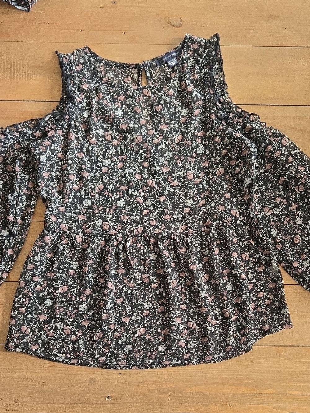 Black Floral Cold-Shoulder Blouse